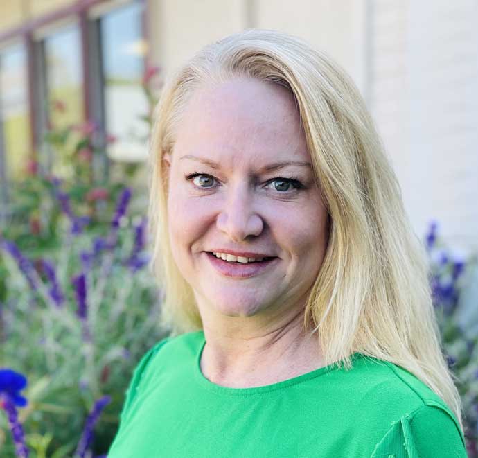 Dr. Kendra Tomcik, DC